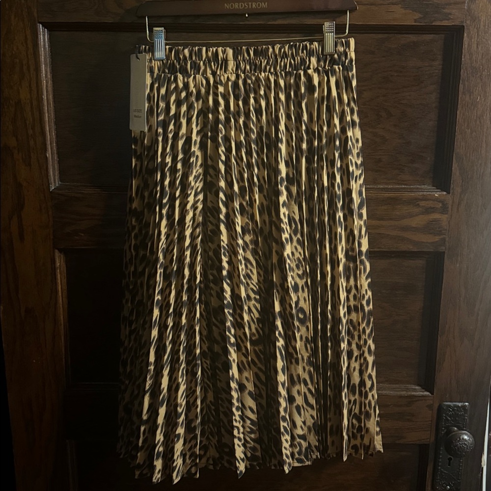 Chartou Chic High Waisted A Line Leopard Print Pleated Shirring, Size M